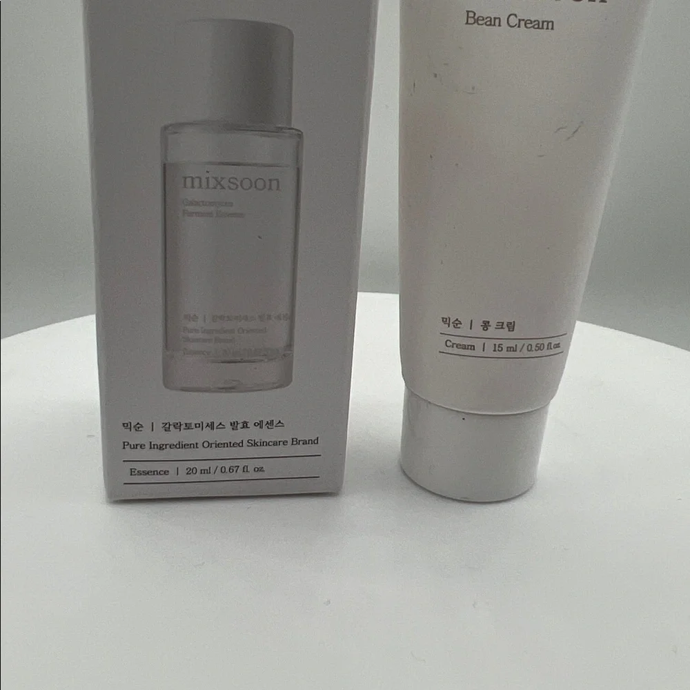 Mixsoon Bean Cream and Galactomyces Ferment Essence Set